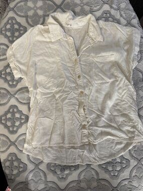 Blu Pepper Cream Button-Up Linen Shirt